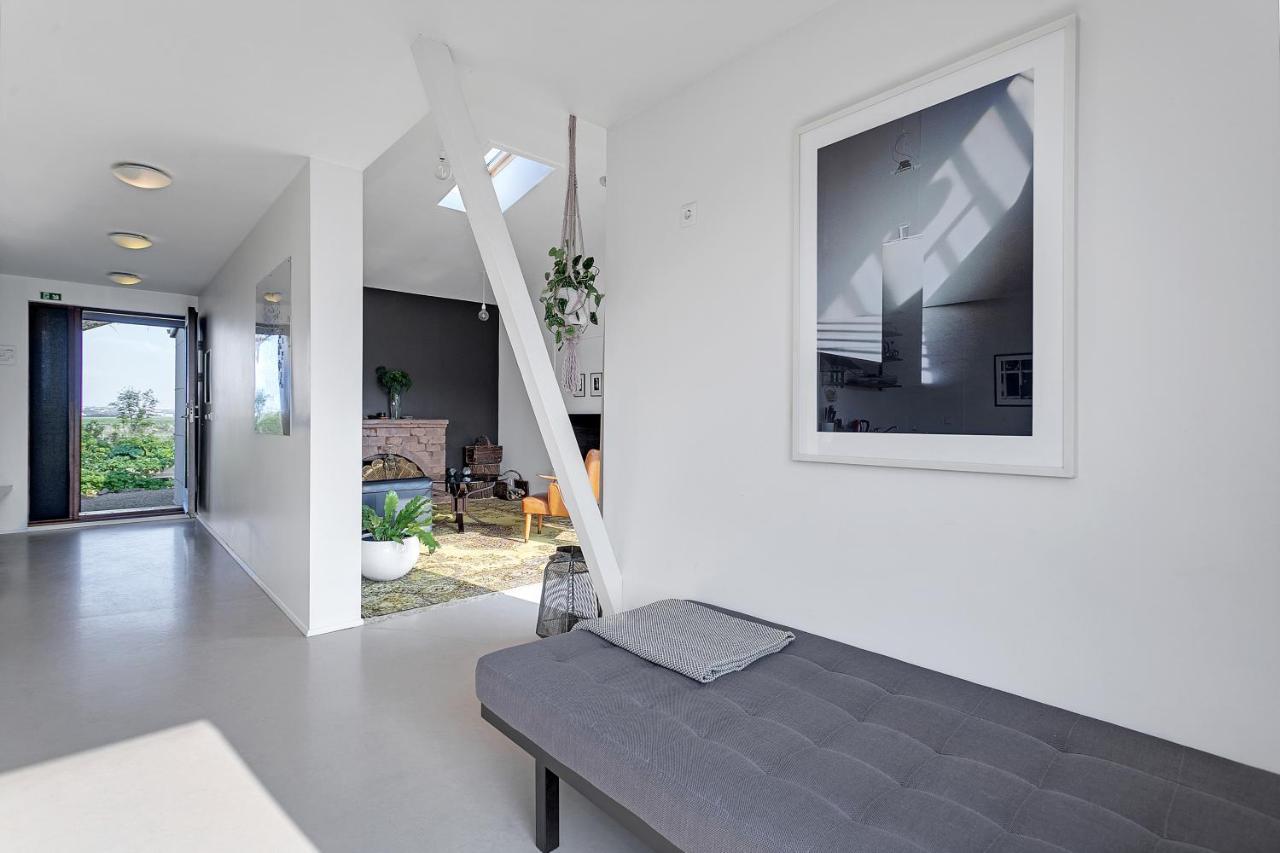 Eyvindarholt Guesthouse Alftanes Bagian luar foto