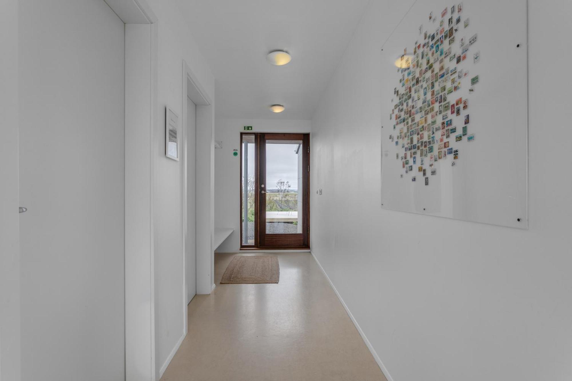 Eyvindarholt Guesthouse Alftanes Bagian luar foto